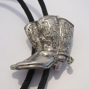 Cowboy Boots Bolo Tie-Costume Cowgirl Boots w Spur Rodeo Rider Bolo Tie IC Lot E1
