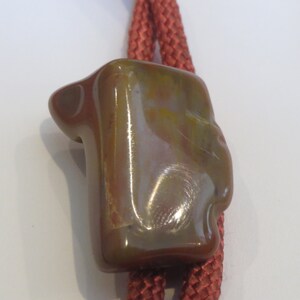 Red Stone Bolo Tie, Multi  Red Rust Gray White Tone Polished Shaped Stone Geologist  Bolo Tie  IC Lot 21