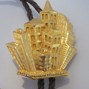 City Bolo Tie- Gifts for Him Cowboy Necktie Accessories Mens Necklace Handcrafted City Scape Scene Gold Tone Metal Bolo Tie IC Lot D1