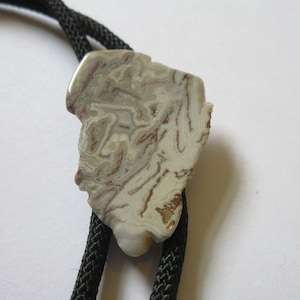 Gray Stone Bolo Tie-Gifts for Him-Light Gray White Shield Slab Agate Bolo Tie IC Lot H1