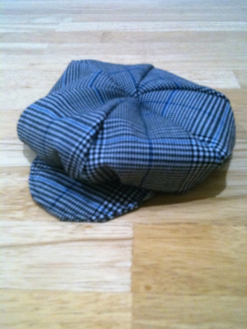 collar and bow tie set. Baker boy hat