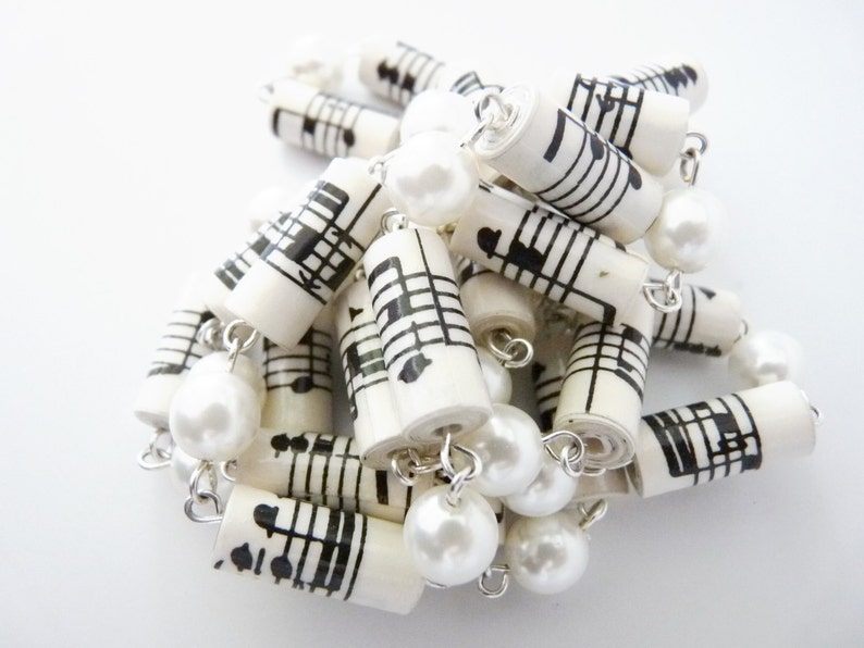 Music Note Paper Chain Music Notes Paper Bead Necklace With Pearls - Etsy