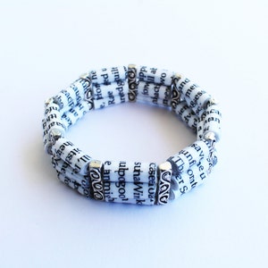 Buch Seite Papier Perlenarmband