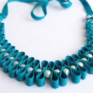Grosgrain ribbon graduating necklace