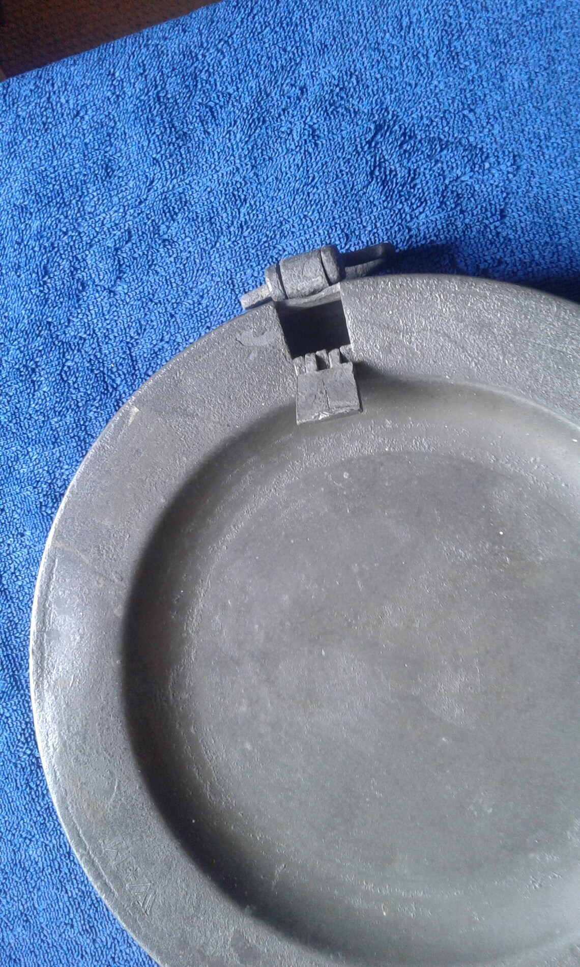 Antique pewter plate warmer charger Etsy.de