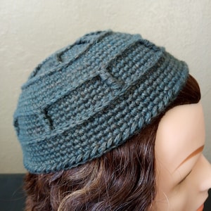 Gray Camelhair Jacob&#39;s Wheel Frik Kippah, 9.75in Crocheted Yarmulke, 25cm Luxury Fiber Kippot