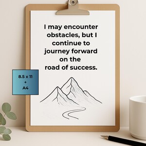Impresión con cita de fe en blanco y negro: Camino al éxito, arte de montaña, tipografía positiva, arte mural o inserto de diario, tamaño A4 + carta estadounidense