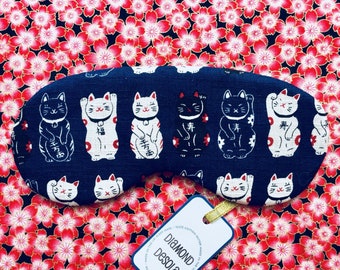 Eye Sleep Mask Lucky Cat Maneki-neko Cotton Print soft Comfortable Blackout Travel Relax UK Made Gift Best Kitten Japanese meditation
