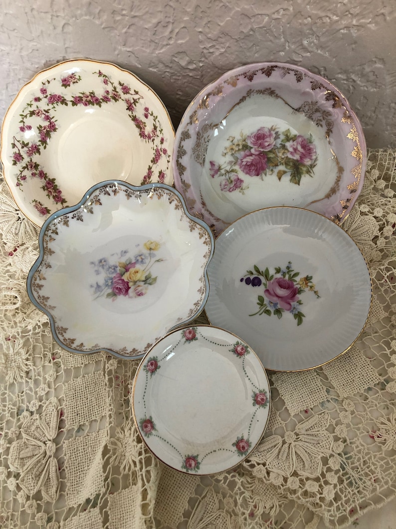 Set of 5 Pieces-Pinks and Blues Vintage Mismatched Floral China Berry BowlsSaucers