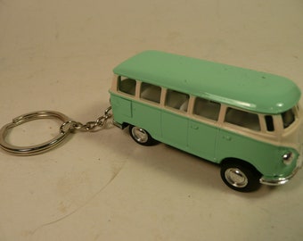 Volkswagen Samba Bus T1 Camper Van 3D Model Key Ring Chain Gift Idea/Fan Souvenir/Retro Vintage Product Red BRISA VW Collection Volkswagen Samba Bus T1 Camper Van 3D Model Key Ring Chain Gift Idea/Fan Souvenir/Retro Vintage Product Red BRISA VW Collection