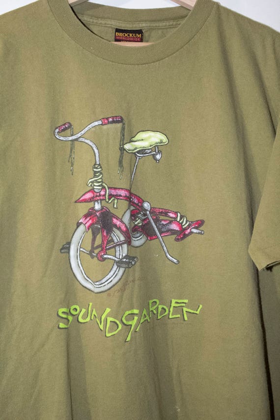vintage soundgarden shirt