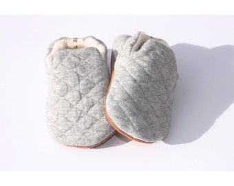 baby shoes - baby booties - toddler shoes - infant shoes- crib shoes- baby booties- baby shoes- hand made baby shoes