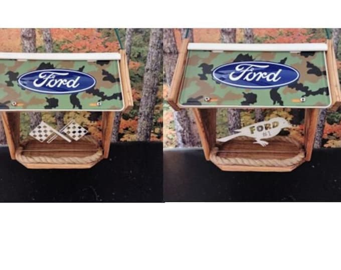 Ford Deluxe Cedar Camouflage Two Sided Bird Feeder