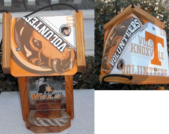 Tennessee University Volunteers Two-Sided Cedar Bird Feeder (SI Series)