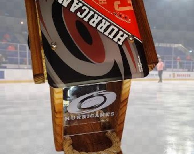 Carolina Hurricanes Two-Sided Cedar Bird Feeder (SI Series)