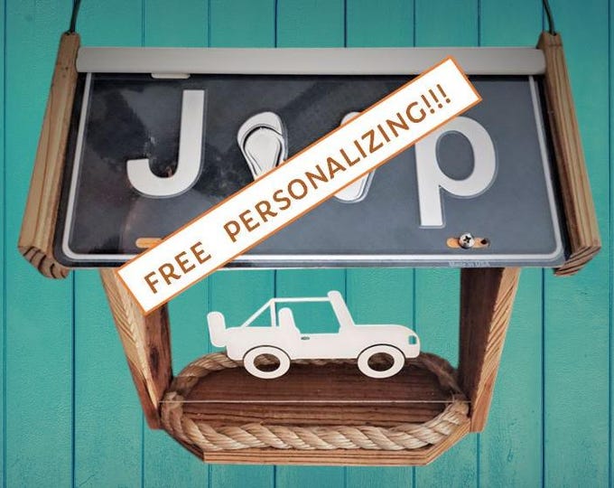 Jeep (Flip Flops) Deluxe Cedar Two Sided Bird Feeder