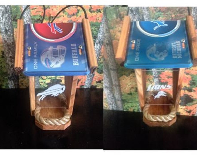 NFL Bullseye Series Two-Sided Cedar Bird Feeder
