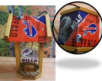 Buffalo Bills Two-Sided Cedar Bird Feeder (SI series)