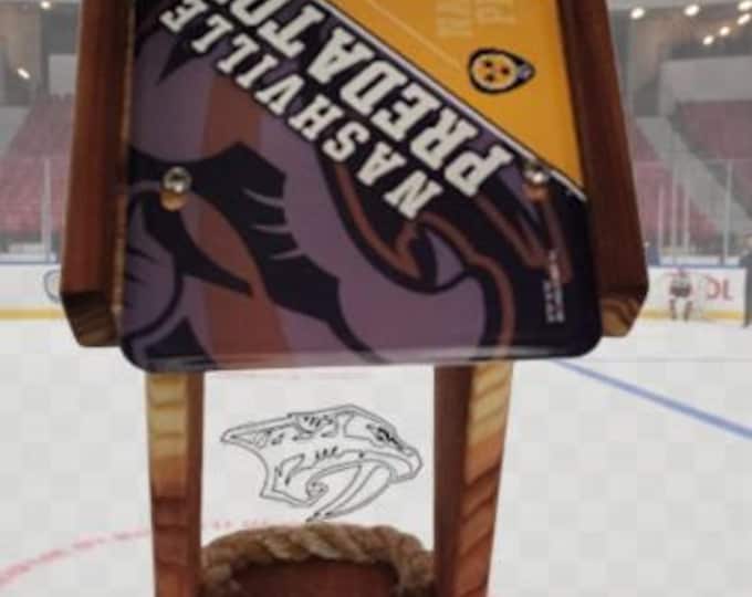 Nashville Pedators Two-Sided Cedar Bird Feeder (SI Series)