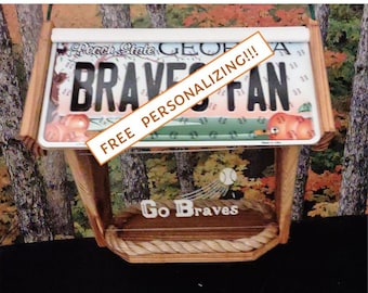 Atlanta Braves Fan License Plate Deluxe Cedar Two-Sided Bird Feeder
