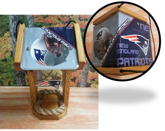 New England Patriots Two-Sided  Cedar Bird Feeder (SI series)