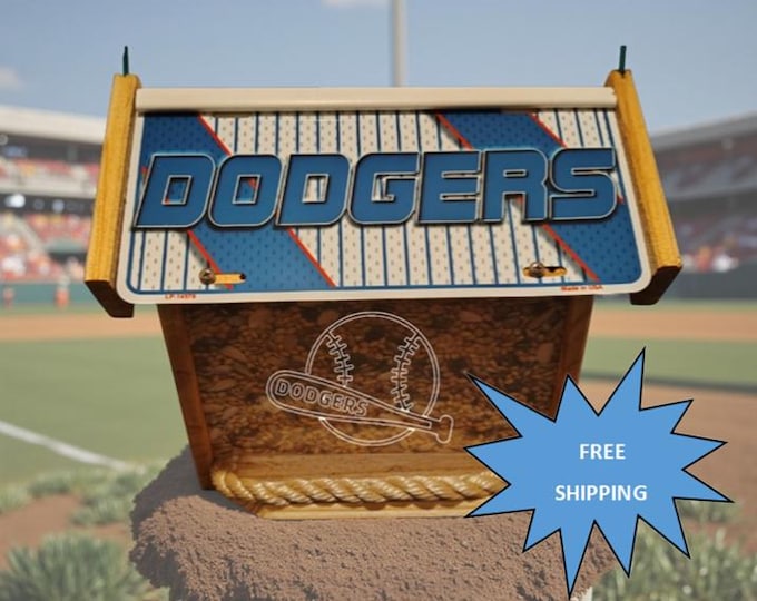 Los Angeles Dodgers Deluxe two-sided cedar bird feeder (SB Series)