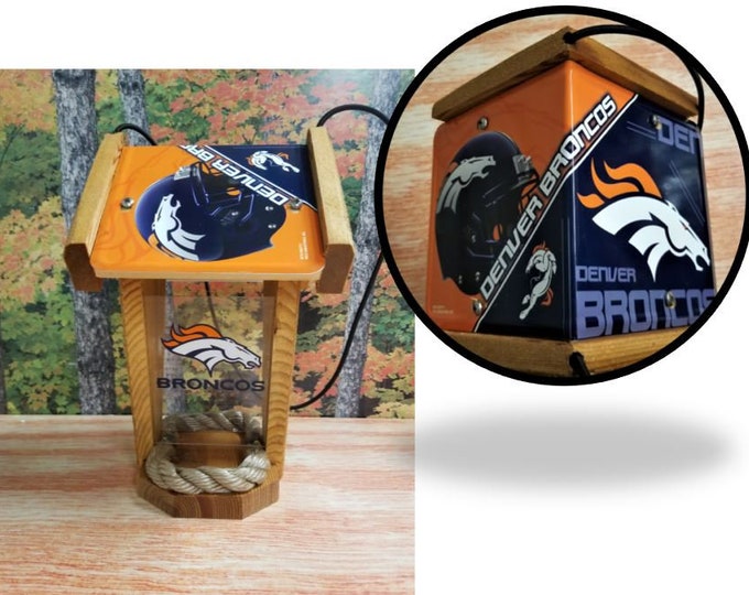Denver Broncos Two-Sided Cedar Bird Feeder (SI Series)