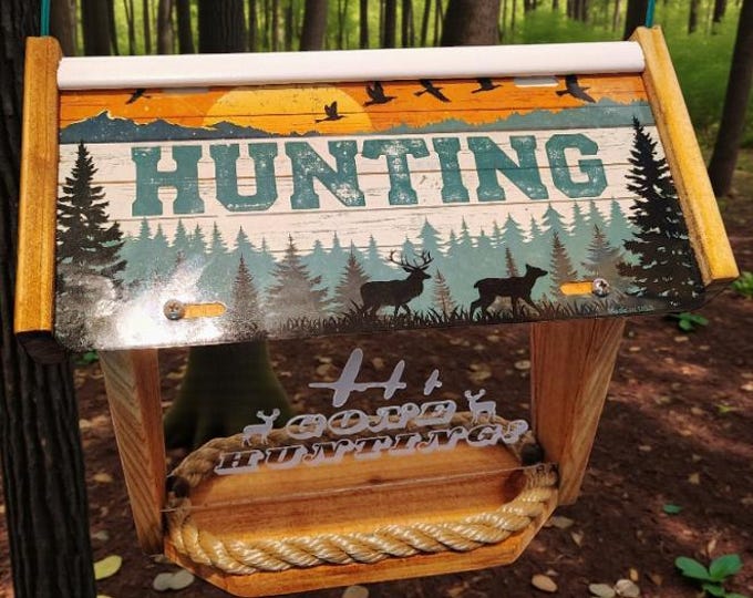 Hunting Deluxe Cedar Two-Sided Bird Feeder