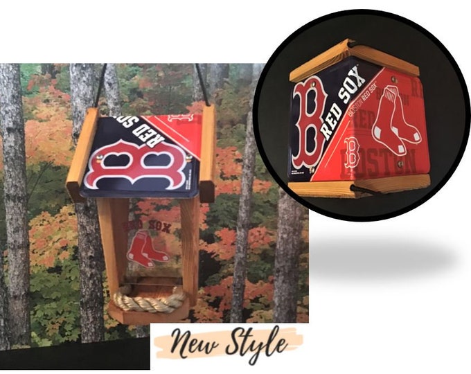 Boston Red Sox Two-Sided Cedar Bird Feeder (SI Series)