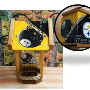 Pittsburgh Steelers Two-Sided Cedar Bird Feeder (SI series)