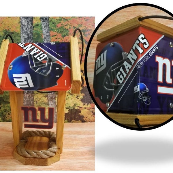 NY Giants Two-Sided Cedar Bird Feeder (SI series)