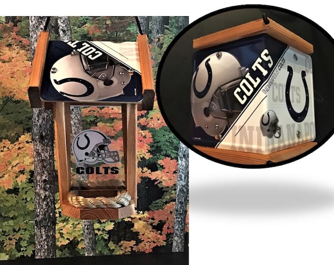 Indianapolis Colts Two-Sided Cedar Bird Feeder (SI Series)