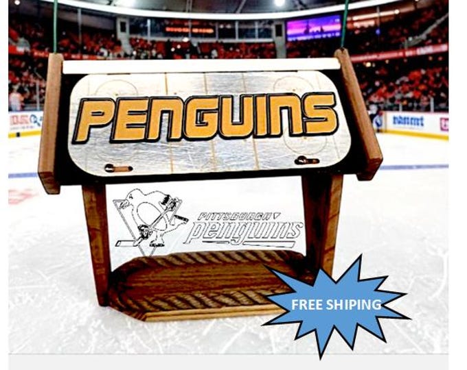 Pittsburgh Penguins Deluxe Two-Sided Cedar Bird Feeder