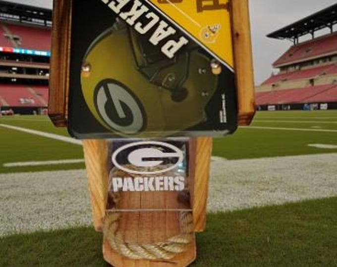 Green Bay Packers Two-Sided Cedar Bird Feeder (SI series)