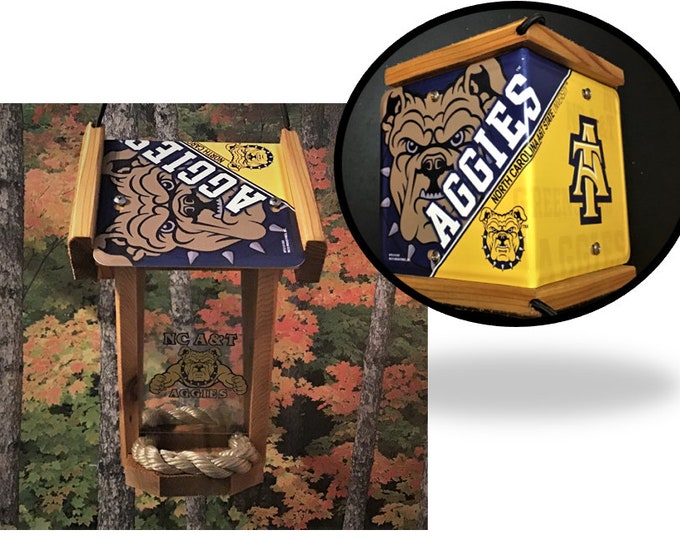 NC A&T State University (Aggies) Two-Sided Cedar Bird Feeder (SI Series)