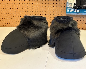 Custom outdoor fursuit hooves