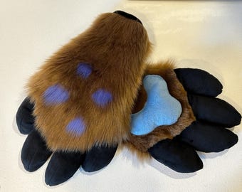 Custom monster/wickerbeast fursuit paws