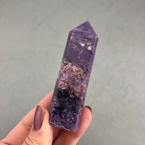 Charoite Charolite Crystal Point (3 1/16&quot; Tall) For Violet Flame, St Germaine, Purple Ray, Karmic Past Life Stone, Metaphysical Crystal Gift
