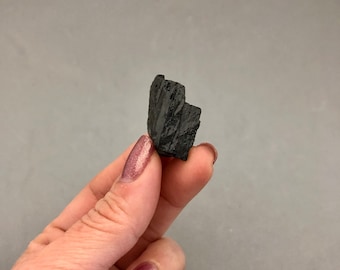 Pack of Three Black Tourmaline Rough Pieces for Crystal Grids Spell Wish Jars Intention Work Protection Crystal Grounding Stone Root Chakra