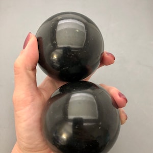 Black Tourmaline Crystal Sphere (2 3/4&quot; Diameter) for Protection from EMF 5G, Grounding Energy, Earth Star Chakra, Empath Metaphysical Stone