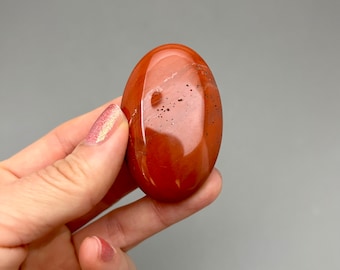 Red Jasper Palm Stone Sacral Chakra Root Chakra Crystal Grid Fidget Pocket Stone Strength Kundalini Activation Meditation Crystal Meditation
