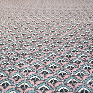 Pink print fans pattern stretch cotton
