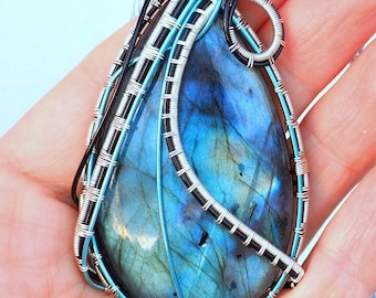 Large Blue Labradorite Necklace~Wire Wrapped Labradorite Jewelry~Birthday Gift~Anniversary Gift~Gemstone Jewelry~Handmade Jewelry