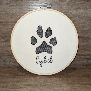 Custom embroidered paw print, pet memorial gift, dog memorial gift, dog pawprint, dog gift, dog pawprints, embroidered pet gift, pawprints
