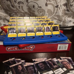 Outlander Guess Who Spielcharaktere – PHYSISCHES SPIEL!