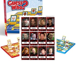 Puede incluir: Un tablero de juego Guess Who? rojo y azul con cartas de personajes que representan personajes del programa de televisi&oacute;n Supernatural. Las cartas presentan personajes como Dean, Sam, Crowley, Lucifer y Castiel.