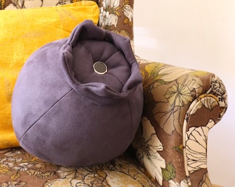 Escultura de almohada de arándano gigante