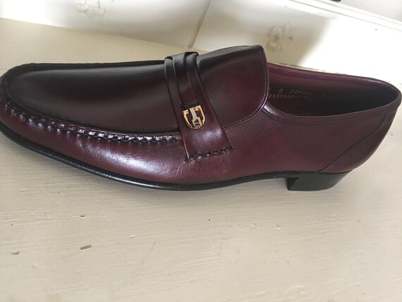 Royal Imperial by Florsheim Loafers Ritz Wine 11 B-unused in