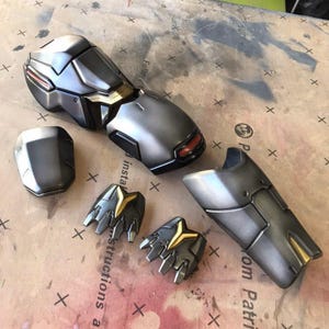Cosplay Cybernetic Arm armor