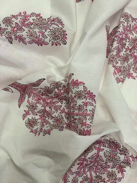 Indian Handmade outlet Floarl Print Fabric Beautiful Cotton Garment Fabric Sanganeri Voile Running Fabric Decorative Printed Fabric By The Yard